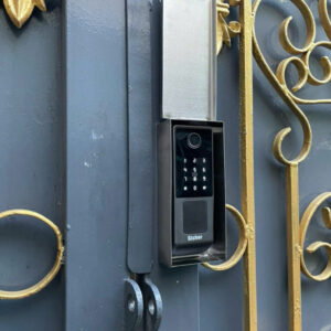 Lắp đặt Khoá Vân Tay Cửa Cổng 1 chiều Sicher FE1 (1F) tại Bàu Cát, Tân Bình