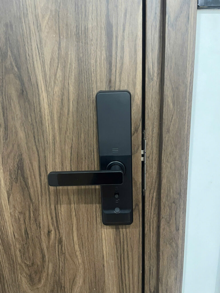 Khoá Vân Tay Cửa Gỗ TTLOCK S30B Khoá Vân Tay Cửa Gỗ TTLOCK S30B