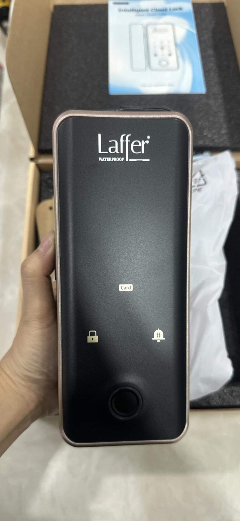Khóa vân tay cửa kính cường lực Laffer G08 (phiên bản 2024)