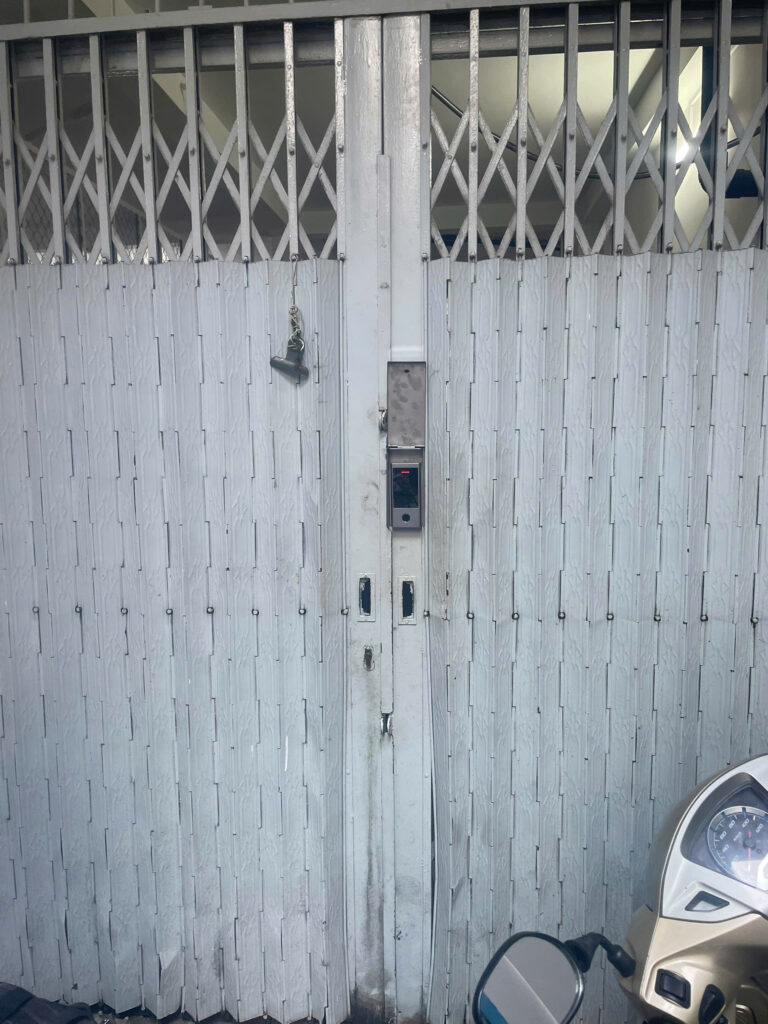 Lắp Đặt Khóa Điện Sicher HF1 Cho Cửa Lùa