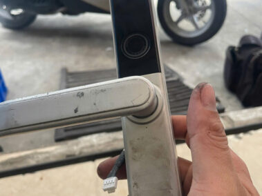 Sửa Khóa Vân Tay Quận 4 tại Việt Hưng SmartHome Nhanh Chóng, Uy Tín, Chuyên Nghiệp