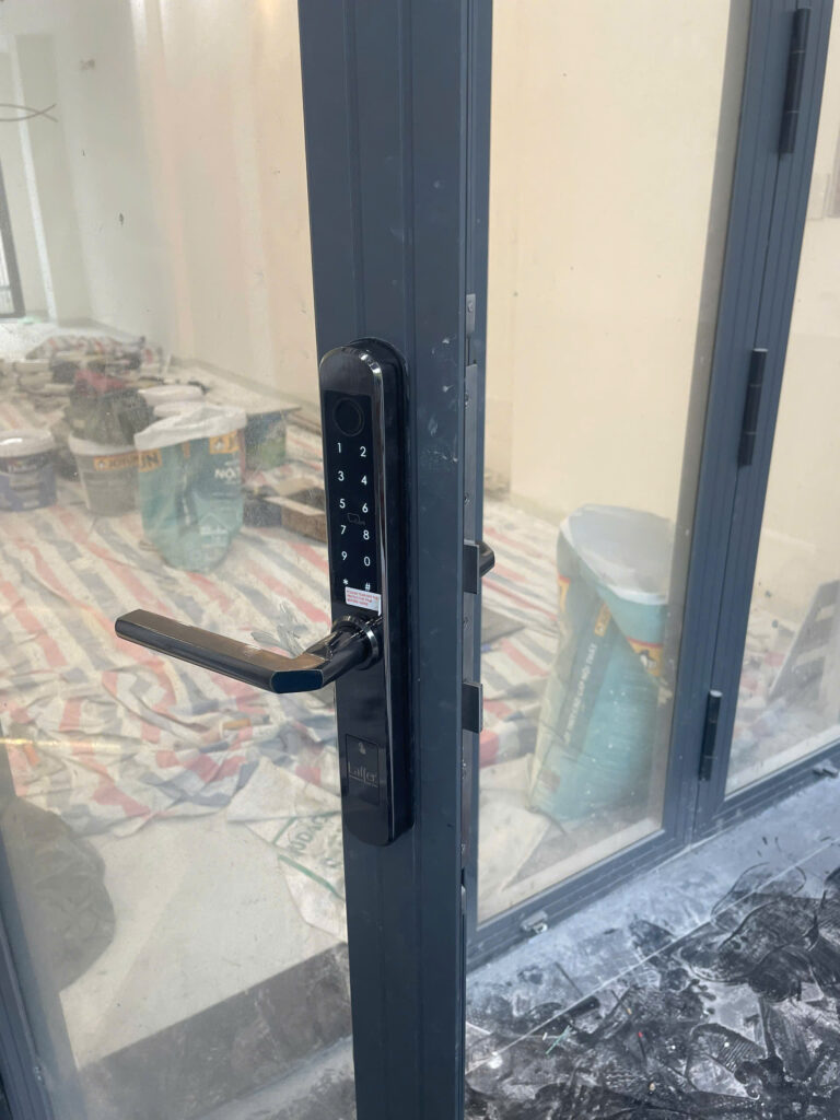 Dịch Vụ Lắp Thuê Khóa Vân Tay Tại TP. Hồ Chí Minh – Việt Hưng Smarthome Dịch Vụ Lắp Thuê Khóa Vân Tay Tại TP. Hồ Chí Minh