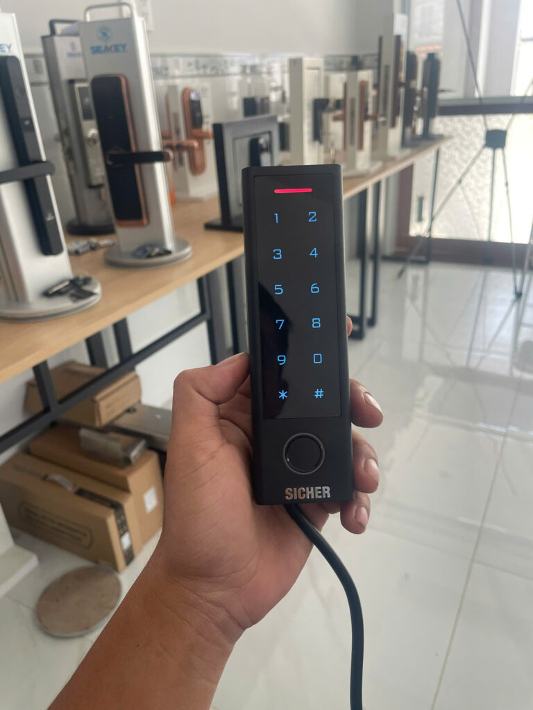 Khóa Vân Tay Cửa Cuốn Sicher CF3 - Giá 2.800.000 | Lắp Tận Nơi TP.HCM Khóa Vân Tay Cửa Cuốn Sicher CF3