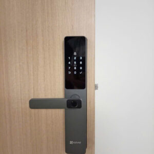 Khóa Vân Tay Cửa Gỗ Ezviz DL05 – Smart Lock Miễn Phí Lắp Đặt