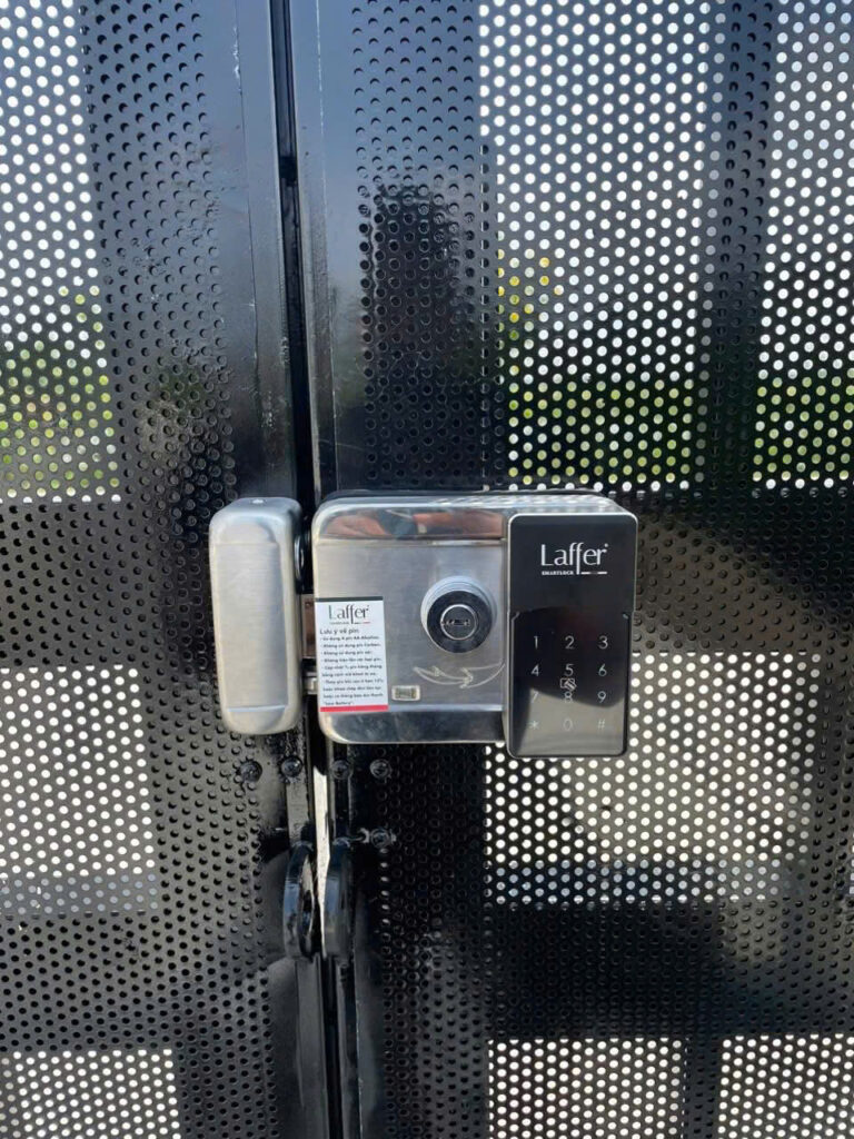 Khóa cổng Laffer A18 Pro