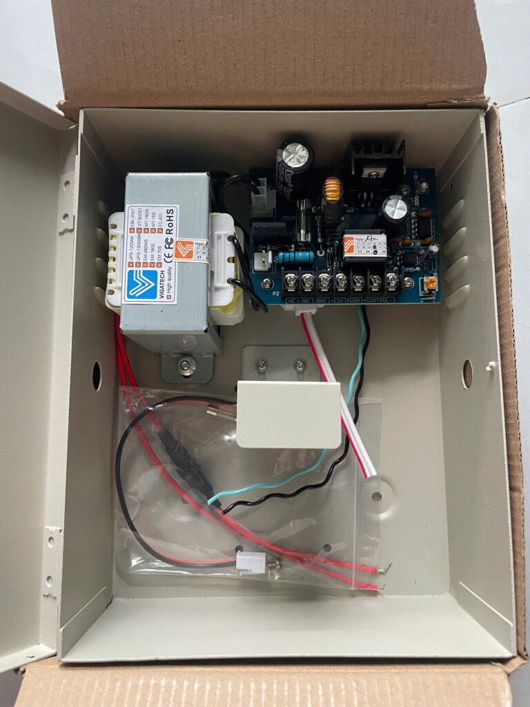Tủ Nguồn 12V Khóa Điện Tủ Nguồn 12V Khóa Điện, Khóa Vân Tay & Kiểm Soát Ra Vào 1