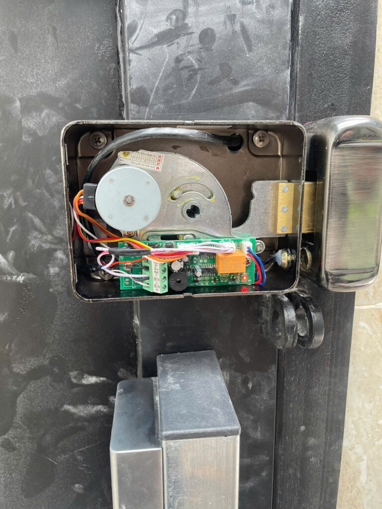 khóa vân tay tại tphcm