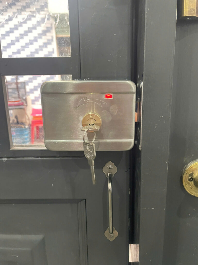 Laffer HF500 – Khóa vân tay nhà trọ | Kiểm soát ra vào căn hộ dịch vụ Laffer HF500 – Khóa vân tay nhà trọ | Kiểm soát ra vào căn hộ dịch vụ