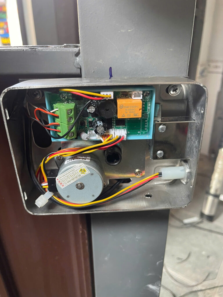 Laffer HF500 – Khóa vân tay nhà trọ | Kiểm soát ra vào căn hộ dịch vụ Laffer HF500 – Khóa vân tay nhà trọ | Kiểm soát ra vào căn hộ dịch vụ