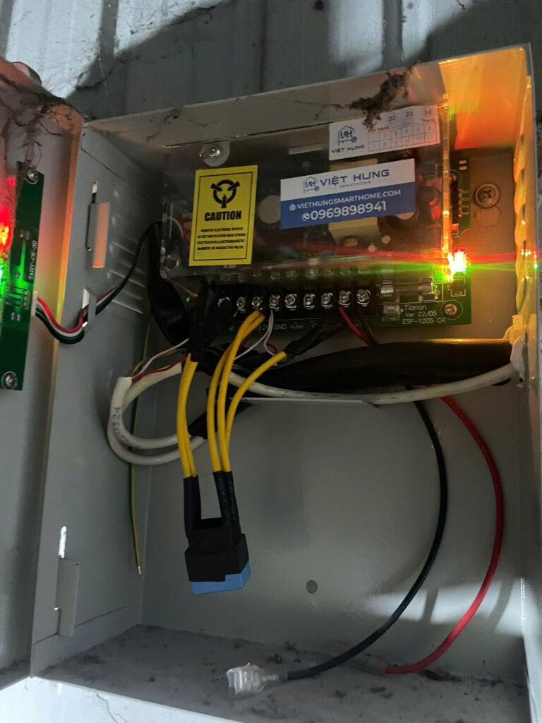 Sửa Khóa Vân Tay Tại Nhà TP.HCM – Thợ Tận Nơi | Việt Hưng Sửa Khóa Vân Tay Tại Nhà TP.HCM – Thợ Tận Nơi -1