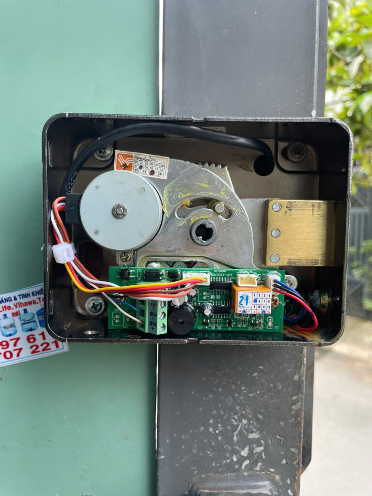 Sửa Khóa Vân Tay Tận Nhà Hồ Chí Minh | Việt Hưng SmartHome Sửa Khóa Vân Tay Tận Nhà Hồ Chí Minh - 1