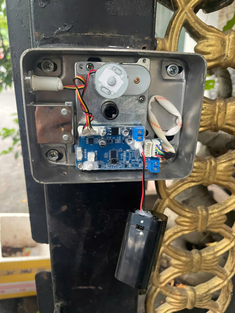 Sửa Khóa Vân Tay Tận Nhà Hồ Chí Minh | Việt Hưng SmartHome Sửa Khóa Vân Tay Tận Nhà Hồ Chí Minh | Việt Hưng SmartHome